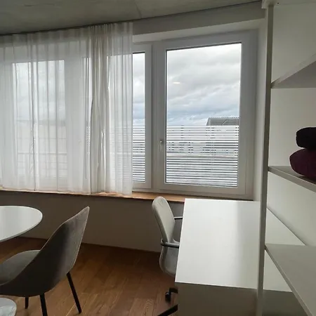 Vollmobliertes Studio Bahnhof Apartment
